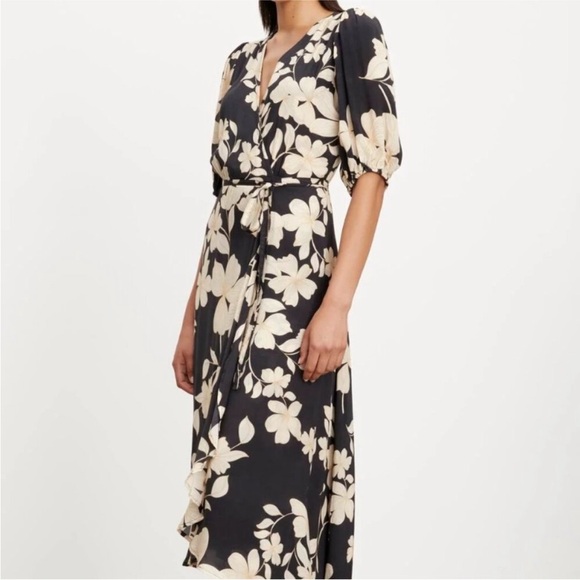 NWT Velvet graham & Spencer Floral Kai Daylily Floral Printed Wrap Dress S - Picture 2 of 8